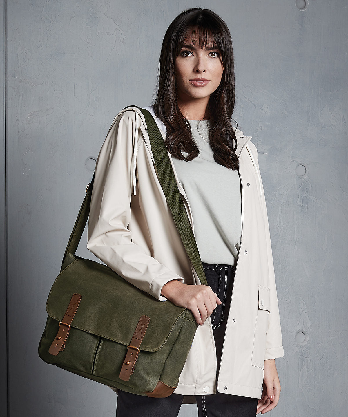 Heritage Waxed Canvas Messenger Bag